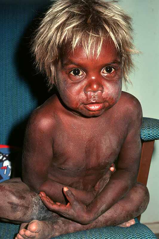 Small Warlpiri boy