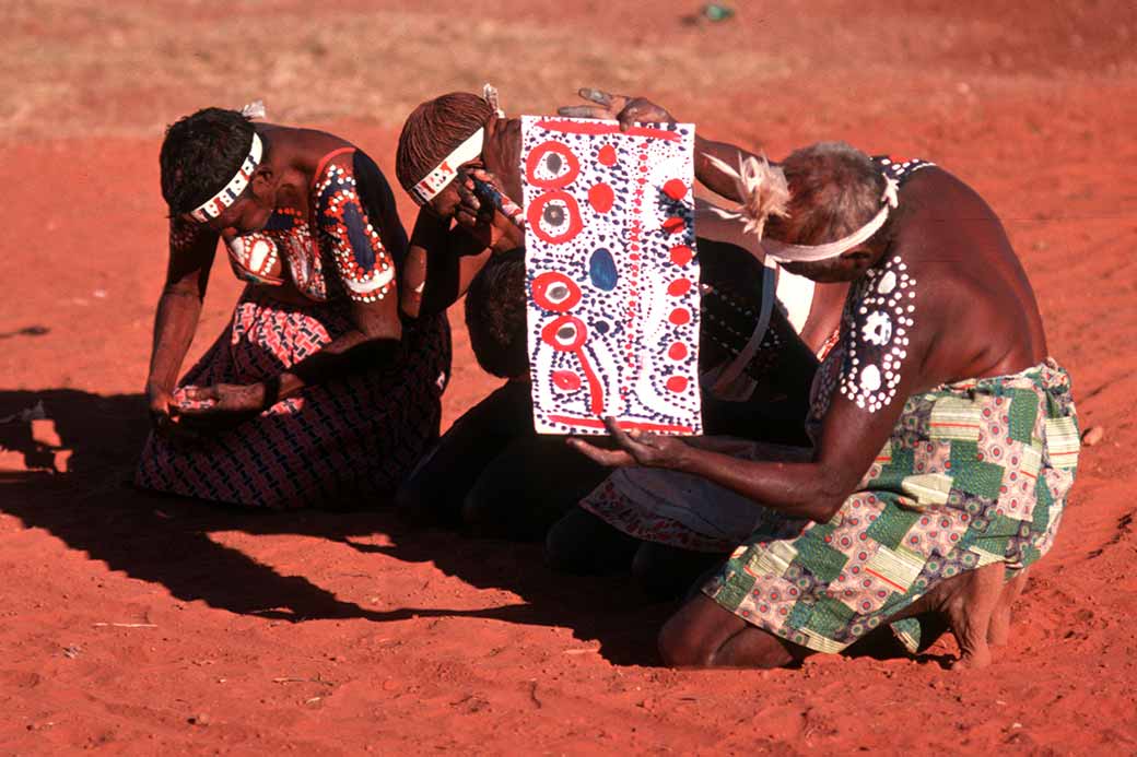 Women S Dance Aboriginal Dancing Northern Territory Australia Ozoutback
