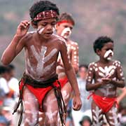 Young Aboriginal dancers