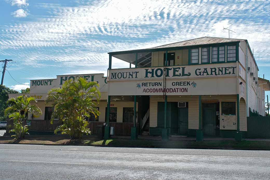 Hotel, Mount Garnet