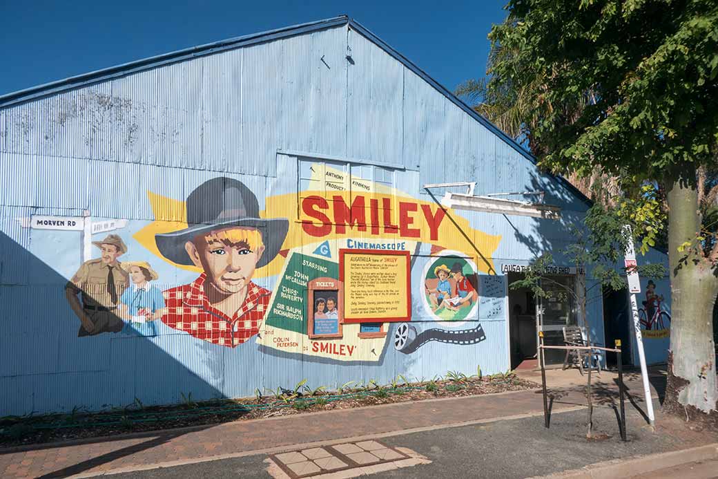 Smiley film mural, Augathella