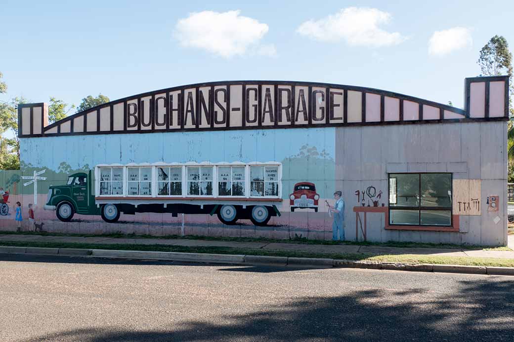 Buchans Garage mural, Augathella