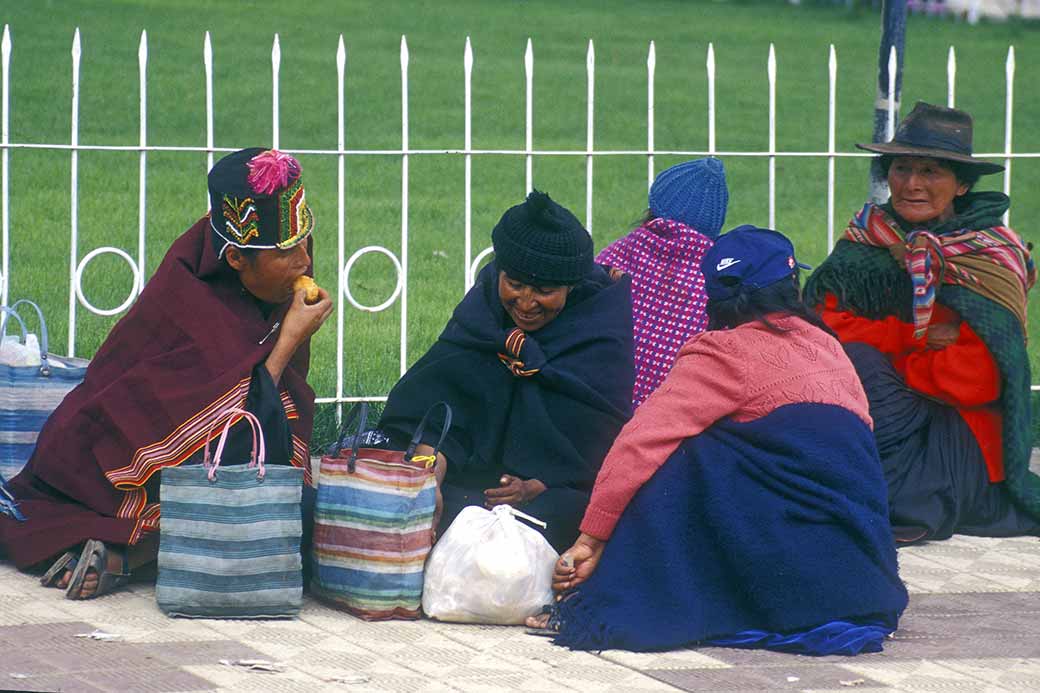 Yampara women