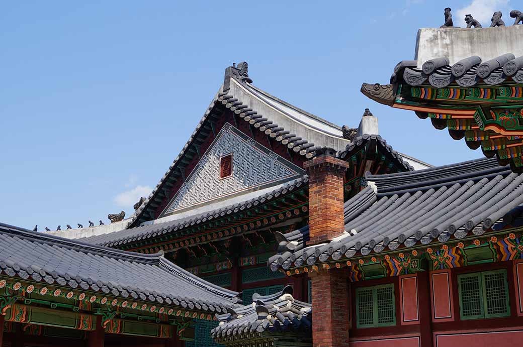 Roof, Huijeongdang