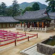 Lower temple courtyard