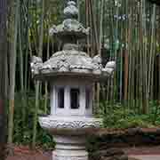 Stone lantern, Geumgangmun