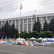 Protesters camped in Chișinău