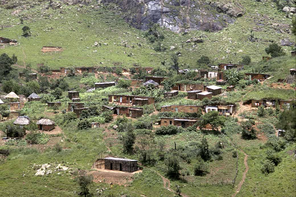 Emvakwelitshe village