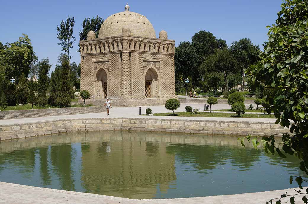 Samanid mausoleum