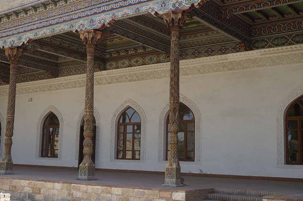 Jami Mosque portico