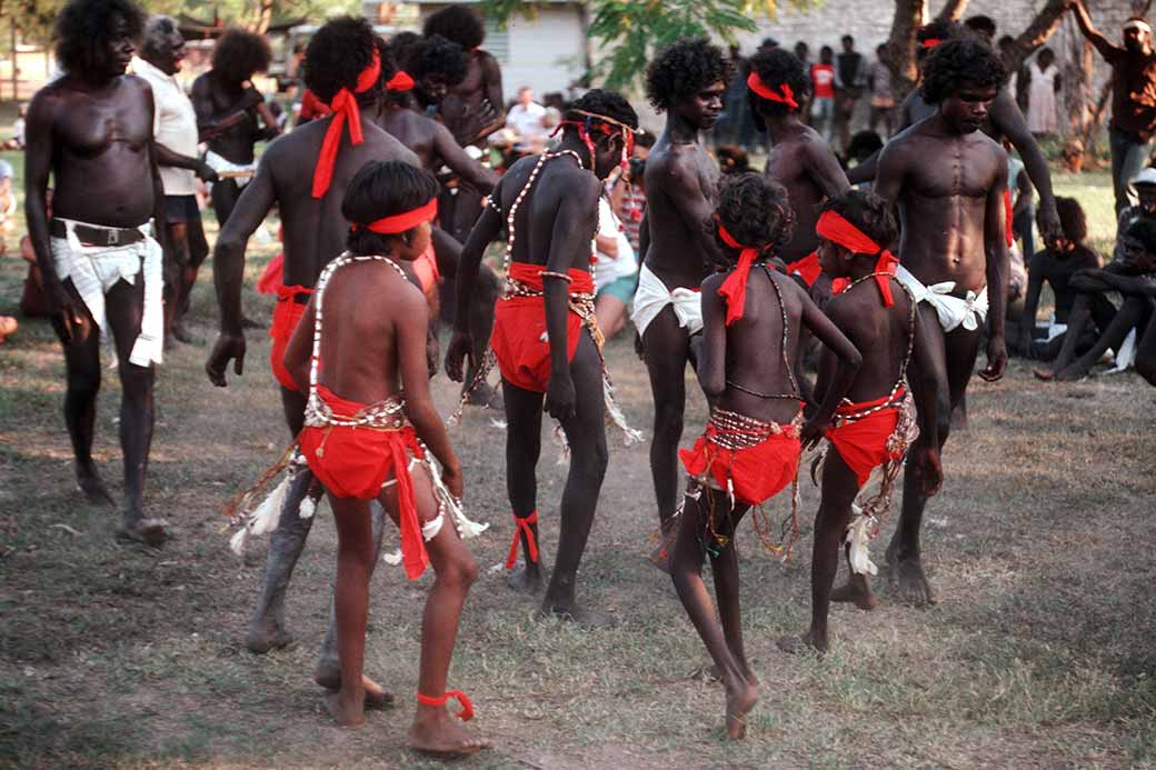 At Barunga Festival | Aboriginal Children's Dance | Northern Territory ...