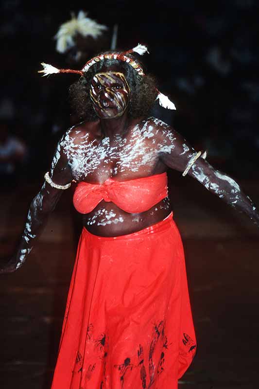 Woman S Dance Aboriginal Dancing Northern Territory Australia Ozoutback