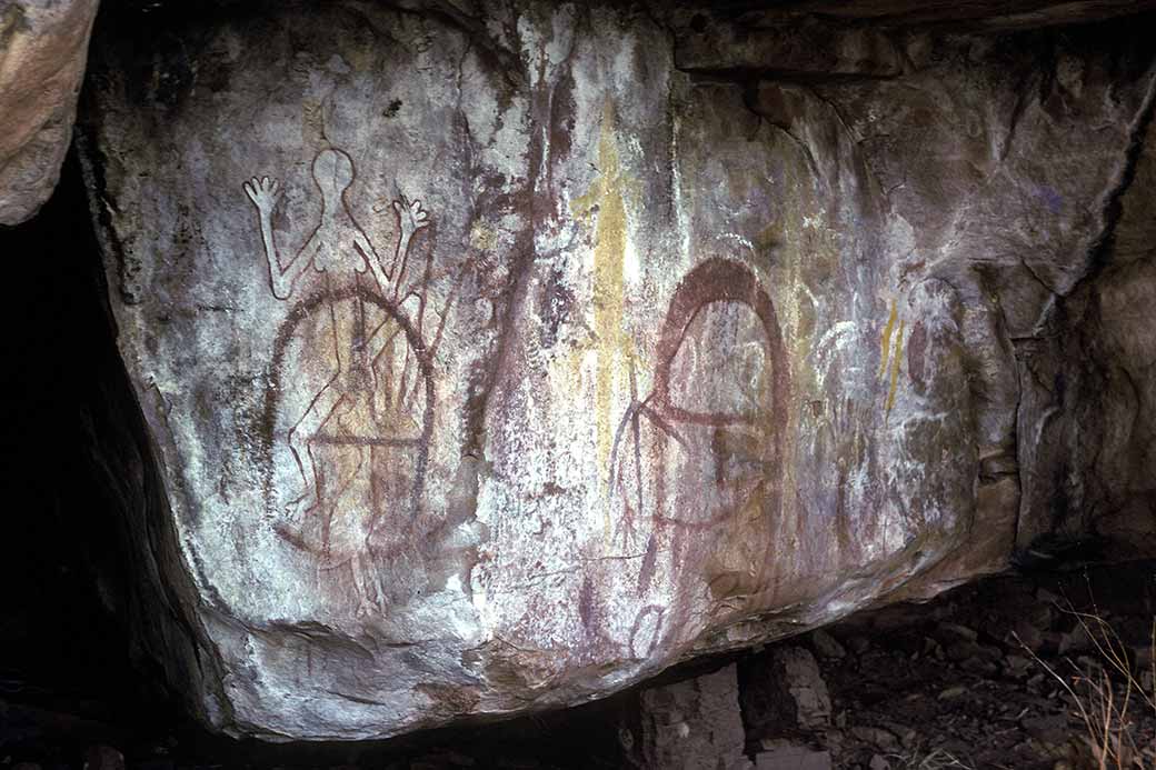 Cave, Kunminyini Springs
