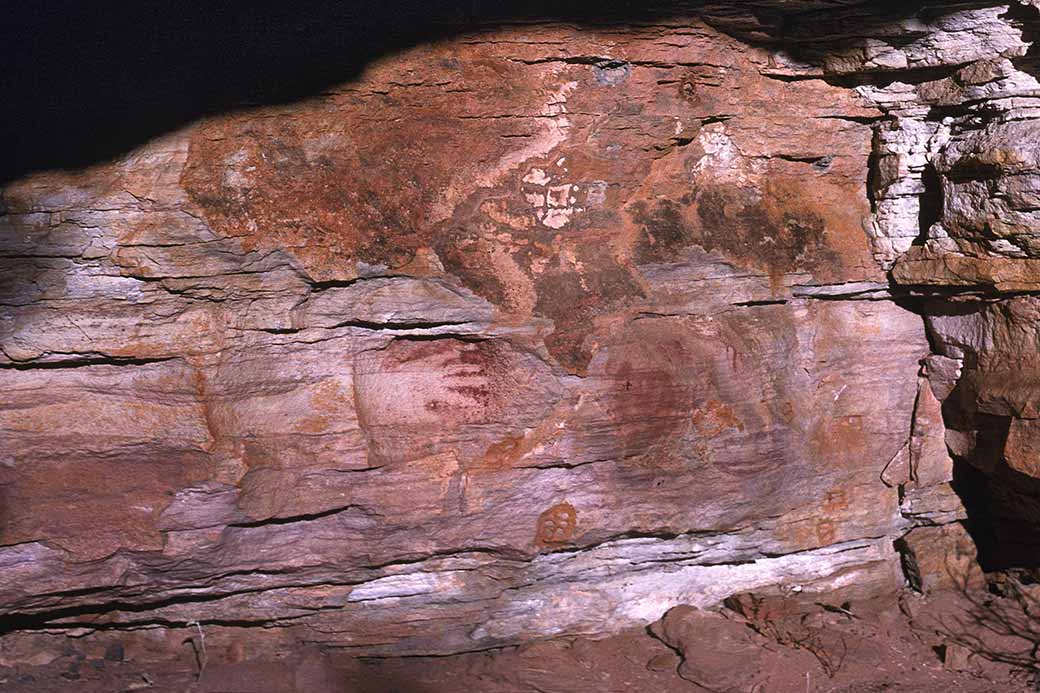 Watarrka rock painting