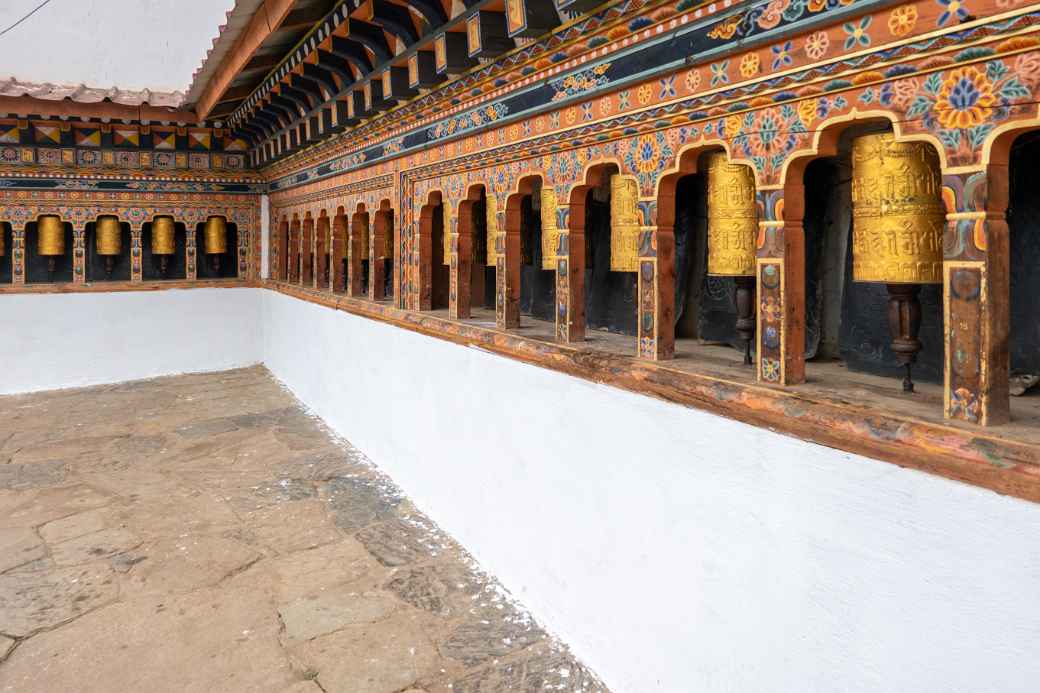 Prayer wheels, Gangtey Monastery