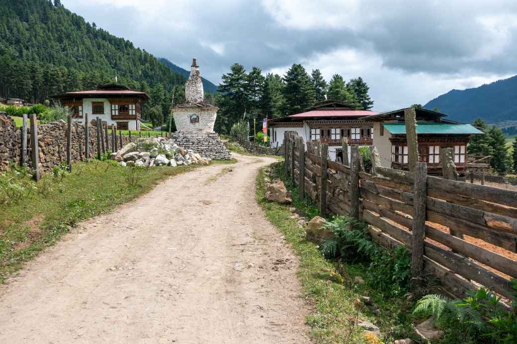 Chorten and farm houses