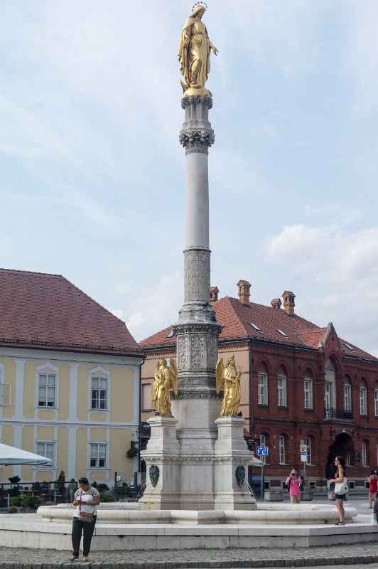 Column with the Statue of Virgin Mary