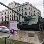 SU-100 tank, Revolution Museum