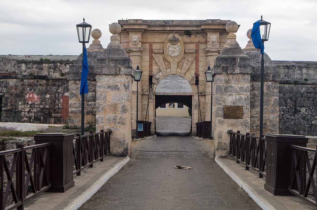 Fortaleza de San Carlos de la Cabana @