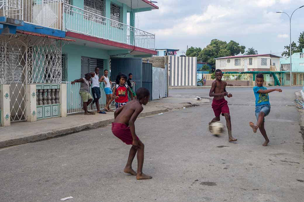 Children playing, Santiago de Cuba
