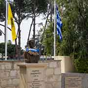 Andreas Onisiforou monument