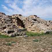Triple Stone Archway, Salamis