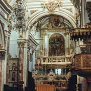 Interior Matera Duomo