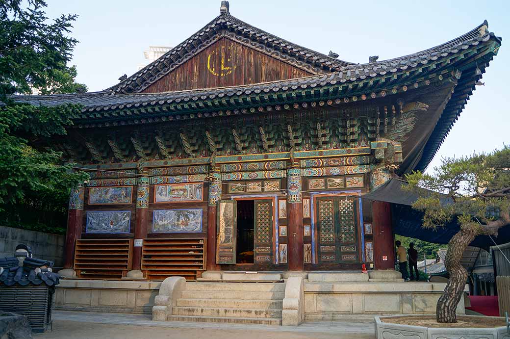 Main hall of Bongeunsa