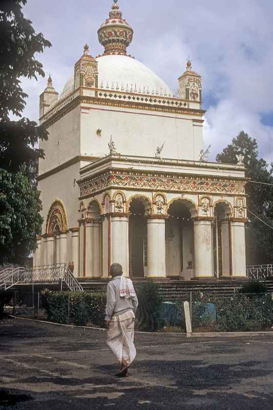 Maheswarnath Mandir temple, Triolet