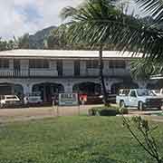 Coconut Palm Hotel, Tofol