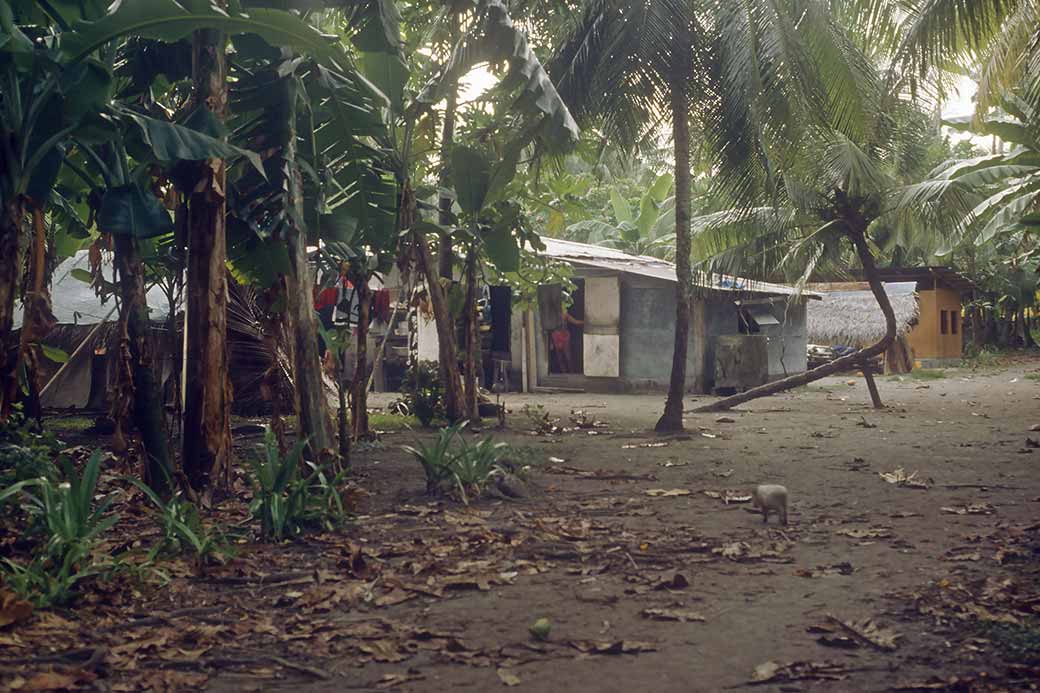 Relong village, Pulowat
