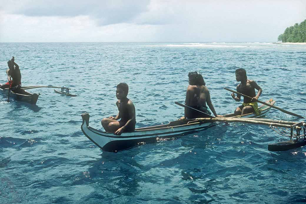 Canoes from Tamatam