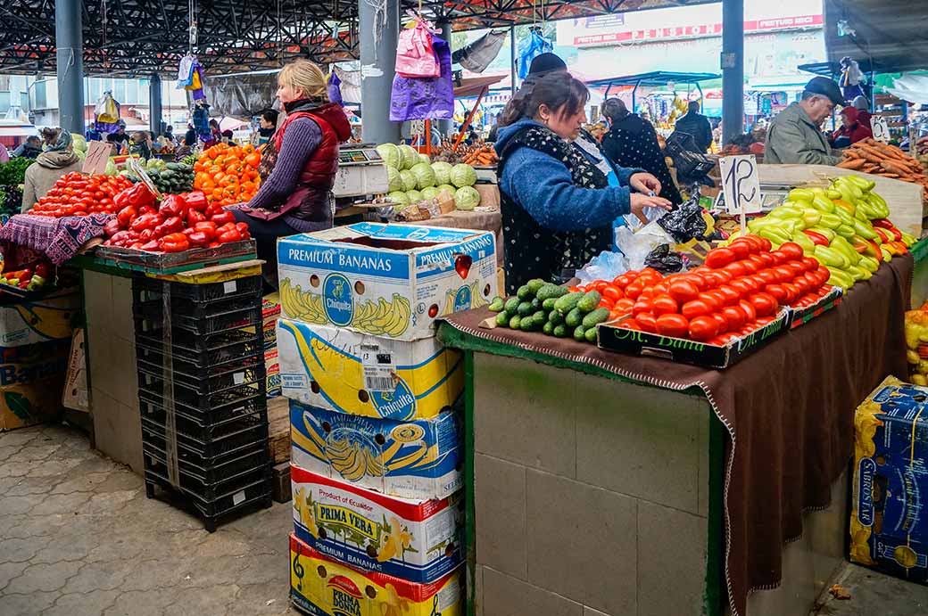 Chişinău vegetable market