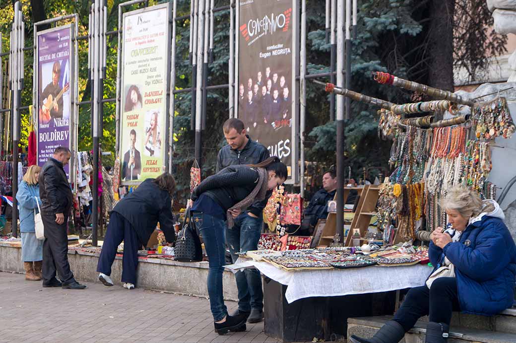 Handicraft market, Chișinău