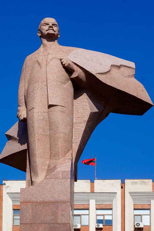 Statue of Vladimir Lenin, Tiraspol