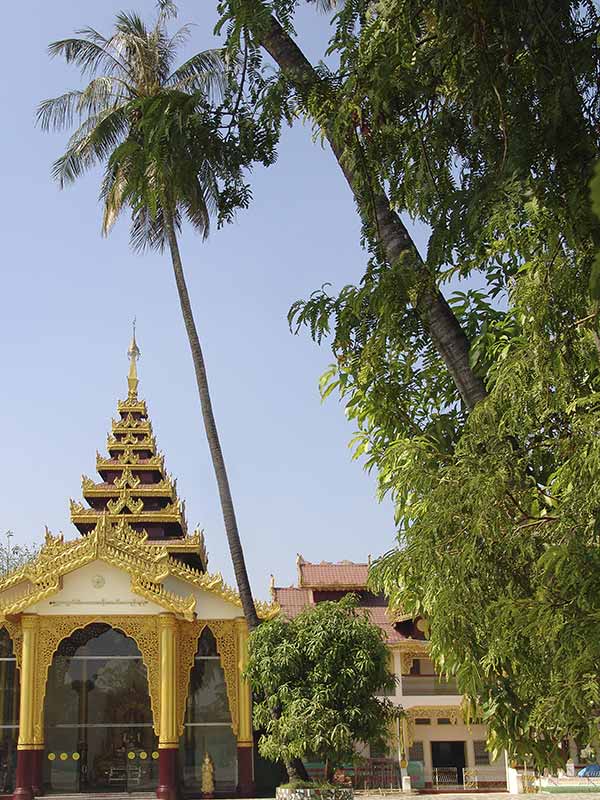 Pagoda, Botataung