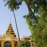 Pagoda, Botataung