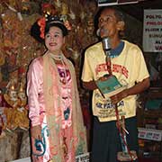 Lu Maw and his wife