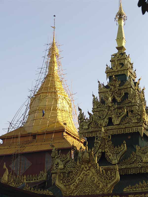 Ngahtatgyi Paya stupa