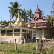 Temple in Letkhokkon