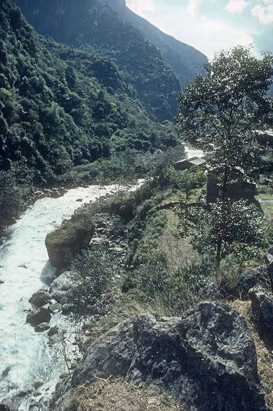 Koshi river, Tatopani