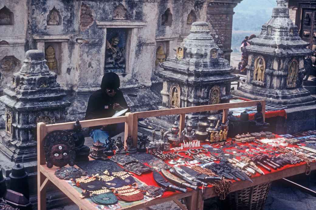 Selling souvenir, Swayambhunath