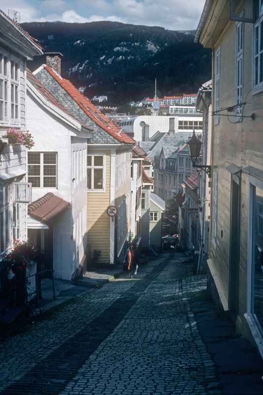 Narrow street, Bergen