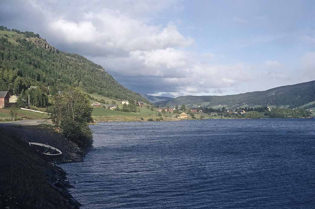 Slidrefjorden, near Valdres