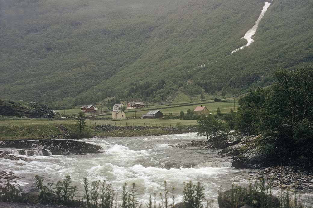 Along the Lærdalselva