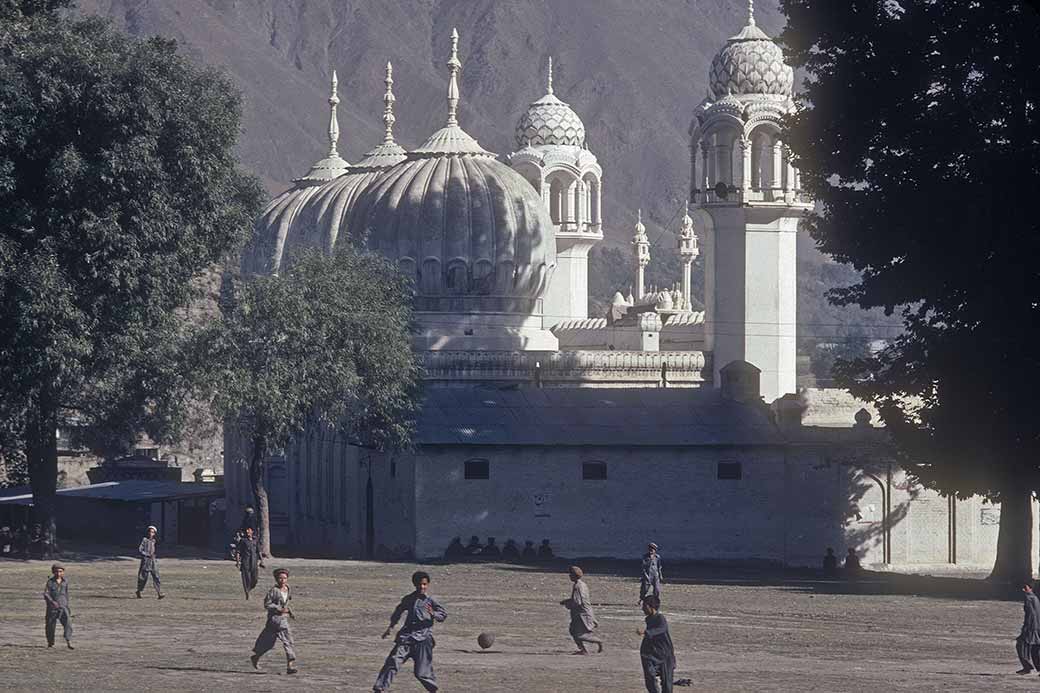 Playing football, Shahi Mosque