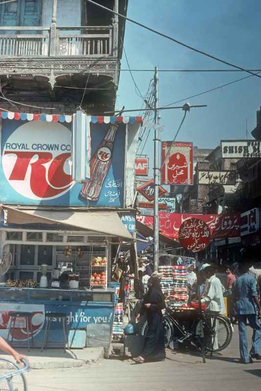 Street corner, Anarkali Bazaar