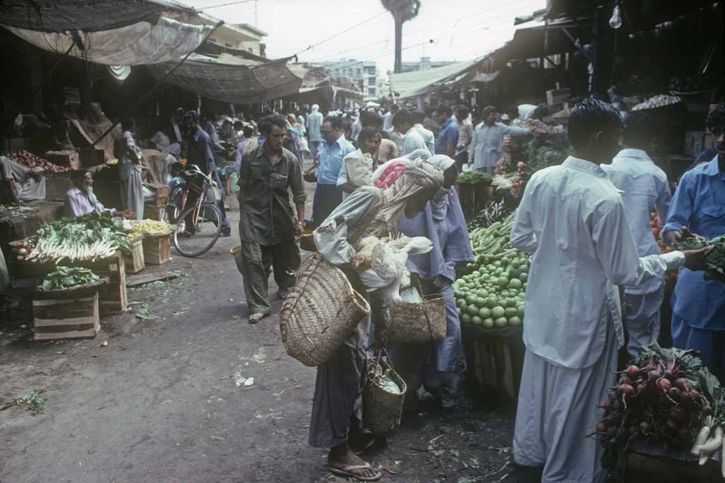 Selling vegetables, Karachi