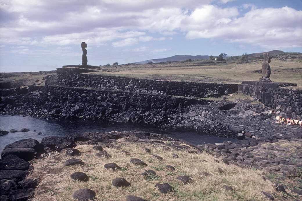 Bay between restored moai