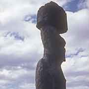 Moai with its pukao